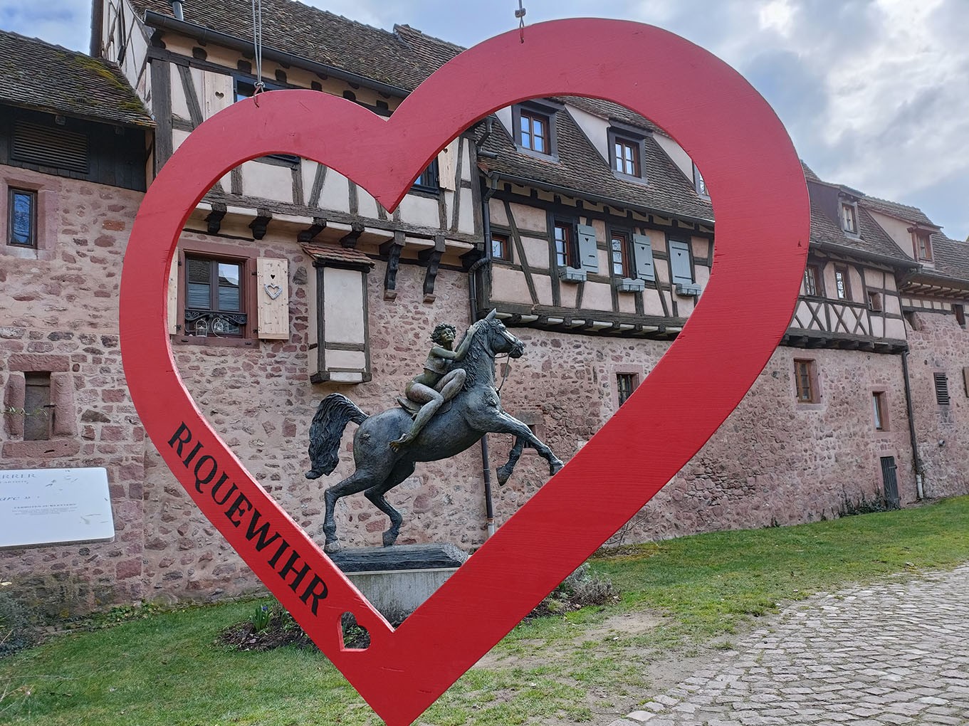 Mittelwihr - Amandiers en fleurs