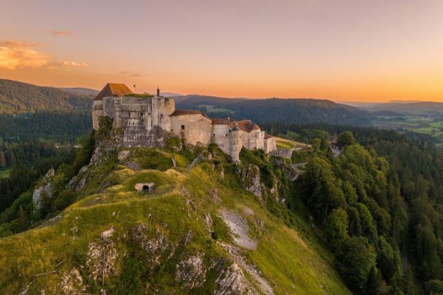 Haut doubs chateau joux